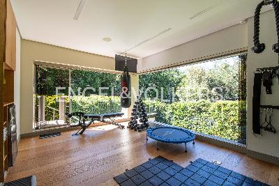 Casa de 5 alcobas en venta en El Poblado, Medellín, 909 m² · foto 15 de 20