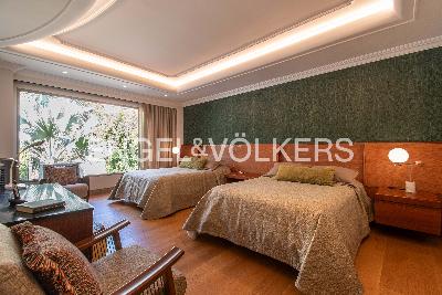 Casa de 5 alcobas en venta en El Poblado, Medellín, 909 m² · foto 19 de 20