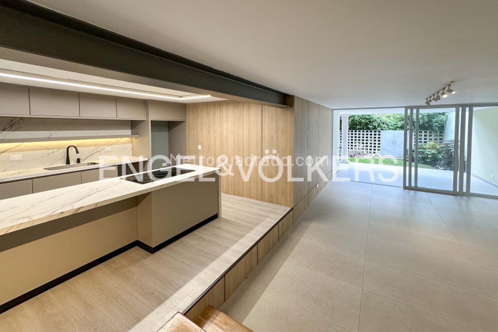 Casa de 3 habitaciones en venta en El Tesoro, Medellín — imagen 1 de 20