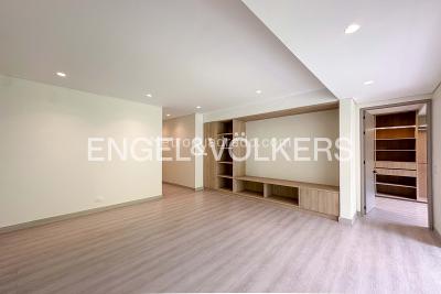 Casa de 3 alcobas en venta en El Tesoro, Medellín, 290 m² · foto 12 de 20