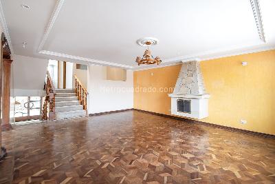 Casa de 5 alcobas en venta en Suba, Bogotá, 282 m² · foto 2 de 20