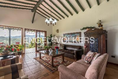 Casa de 4 alcobas en venta en El Retiro, Medellín, 423 m² · foto 3 de 20