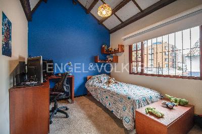 Casa de 4 alcobas en venta en Los Andes, Bogotá, 211 m² · foto 12 de 18