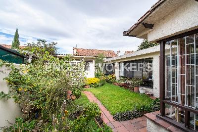 Casa en venta en Pontevedra, Bogotá · foto 5 de 14