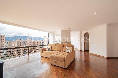 Apartamento de 3 alcobas en venta en Cerros De Niza, Bogotá, 163 m² · foto 2 de 20