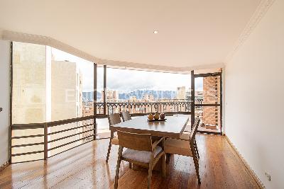 Apartamento de 3 alcobas en venta en Cerros De Niza, Bogotá, 163 m² · foto 5 de 20