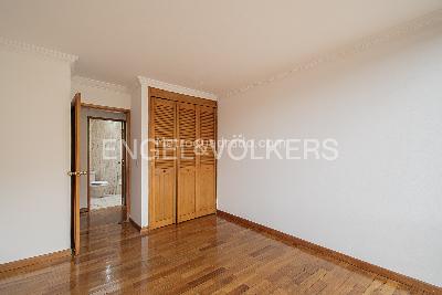 Apartamento de 3 alcobas en venta en Cerros De Niza, Bogotá, 163 m² · foto 16 de 20
