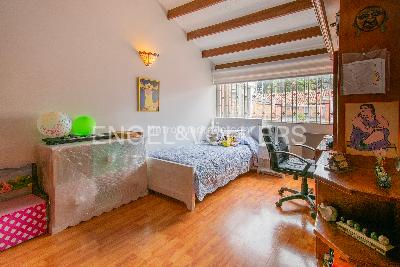 Casa de 5 alcobas en venta en Alhambra, Bogotá, 320 m² · foto 12 de 18
