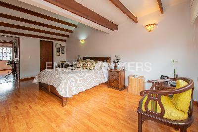 Casa de 5 alcobas en venta en Alhambra, Bogotá, 320 m² · foto 13 de 18