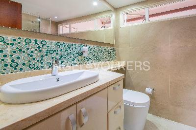 Casa de 5 alcobas en venta en Alhambra, Bogotá, 320 m² · foto 18 de 18