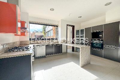 Casa de 5 alcobas en venta en Sotileza, Bogotá, 272 m² · foto 6 de 20