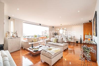 Apartamento de 3 alcobas en venta en Cerros De Suba, Bogotá, 238 m² · foto 3 de 20