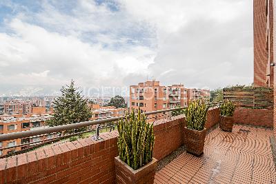 Apartamento de 3 alcobas en venta en Cerros De Suba, Bogotá, 238 m² · foto 6 de 20