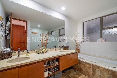 Apartamento de 3 alcobas en venta en Cerros De Suba, Bogotá, 238 m² · foto 12 de 20
