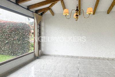 Casa de 4 alcobas en venta en Niza, Bogotá, 710 m² · foto 4 de 18