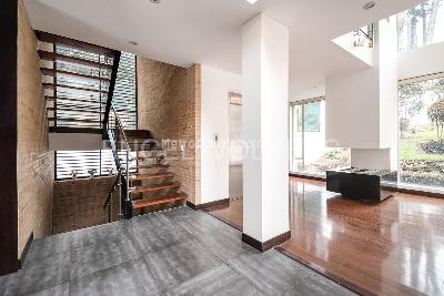 Casa de 3 alcobas en venta en Sotileza, Bogotá, 318 m² · foto 3 de 20