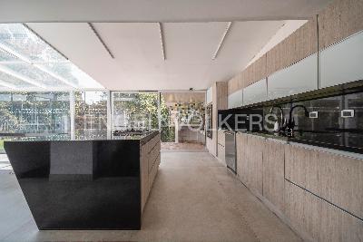 Casa de 4 alcobas en venta en Niza, Bogotá, 957 m² · foto 4 de 17