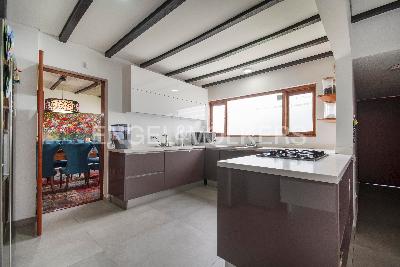 Casa de 4 alcobas en venta en Cerros De Niza, Bogotá, 944 m² · foto 9 de 18