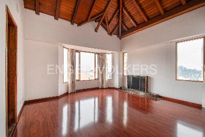Casa de 4 alcobas en venta en Cerros De Suba, Bogotá, 302 m² · foto 12 de 20