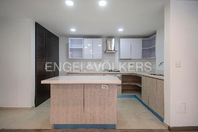 Apartamento de 3 alcobas en venta en La Castellana, Bogotá, 95 m² · foto 5 de 20