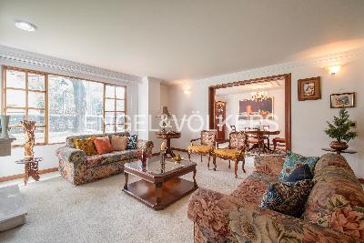 Apartamento de 3 alcobas en venta en Sotileza, Bogotá, 208 m² · foto 2 de 18