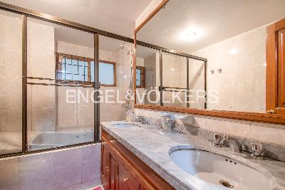 Apartamento de 3 alcobas en venta en Sotileza, Bogotá, 208 m² · foto 11 de 18