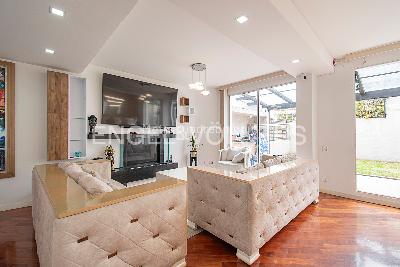 Casa de 3 alcobas en venta en Cerros De Suba, Bogotá, 201 m² · foto 2 de 15