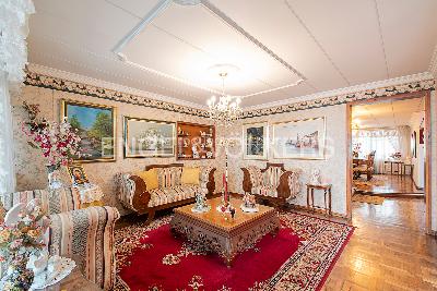 Casa de 5 alcobas en venta en Pasadena, Bogotá, 483 m² · foto 8 de 19