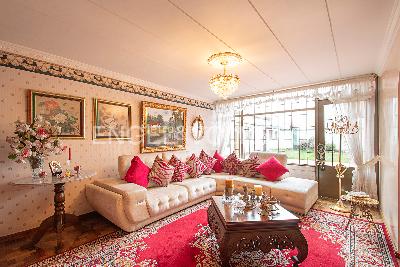 Casa de 5 alcobas en venta en Pasadena, Bogotá, 483 m² · foto 9 de 19