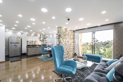 Apartamento de 3 alcobas en venta en Los Lagartos, Bogotá, 131 m² · foto 2 de 15