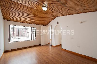 Casa de 5 alcobas en venta en Alhambra, Bogotá, 310 m² · foto 17 de 18
