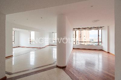 Apartamento de 3 alcobas en venta en Calatrava, Bogotá, 191 m² · foto 5 de 17