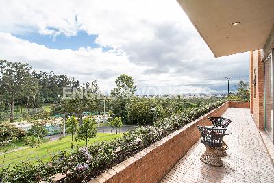 Apartamento en venta en Cerros De Niza, Bogotá · foto 2 de 19