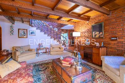 Casa de 5 alcobas en venta en Niza, Bogotá, 509 m² · foto 3 de 20