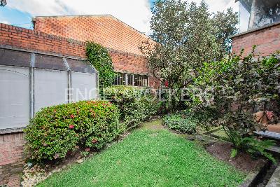 Casa de 5 alcobas en venta en Niza, Bogotá, 509 m² · foto 17 de 20
