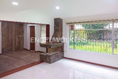 Casa en venta en Niza, Bogotá · foto 3 de 17