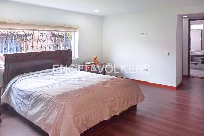 Casa en venta en Niza, Bogotá · foto 4 de 17