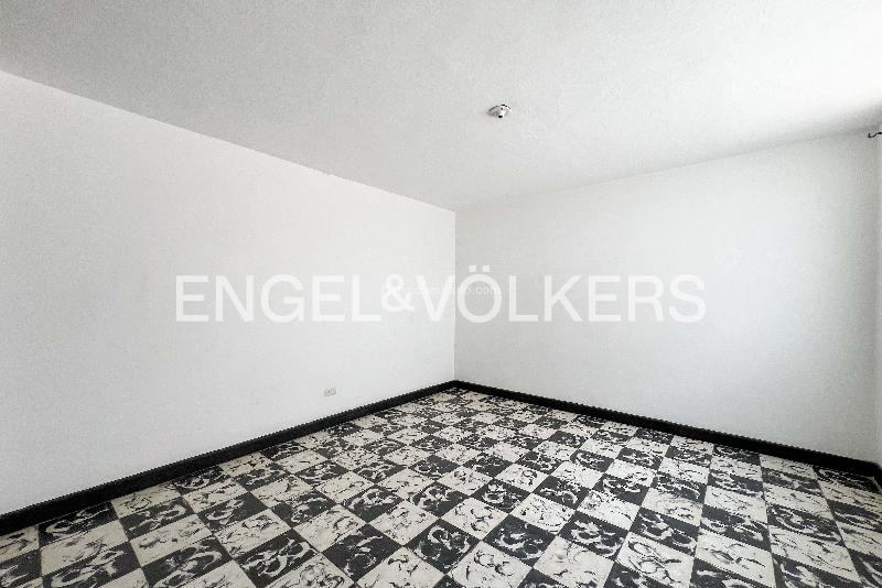 Casa independiente de 5 Alcobas con espacios abiertos en Laureles - 7