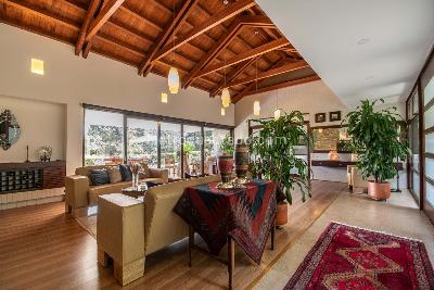 Casa de 4 alcobas en venta en Alto Del Escobero, Medellín, 432 m² · foto 2 de 20
