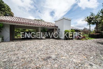 Casa de 4 alcobas en venta en Alto Del Escobero, Medellín, 432 m² · foto 18 de 20