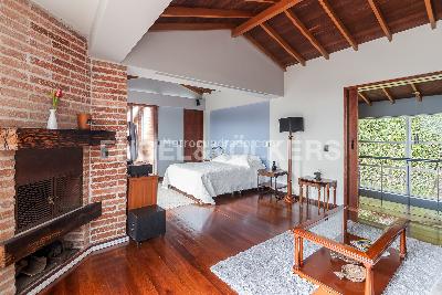 Casa de 4 alcobas en venta en Loma Del Escobero, Medellín, 378 m² · foto 8 de 18