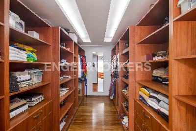 Casa de 4 alcobas en venta en Loma Del Escobero, Medellín, 378 m² · foto 11 de 18