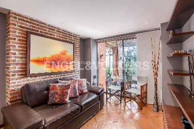 Casa de 4 alcobas en venta en Loma Del Escobero, Medellín, 378 m² · foto 17 de 18
