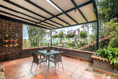 Casa de 5 alcobas en venta en Loma Del Escobero, Medellín, 407 m² · foto 10 de 18