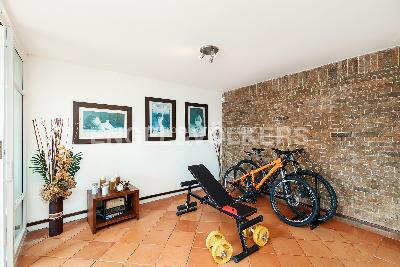 Casa de 5 alcobas en venta en Loma Del Escobero, Medellín, 407 m² · foto 16 de 18