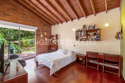 Casa de 4 alcobas en venta en Las Palmas, Medellín, 628 m² · foto 18 de 19