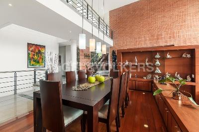 Casa de 4 alcobas en venta en Loma De Las Brujas, Medellín, 900 m² · foto 2 de 19