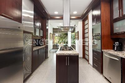 Casa de 4 alcobas en venta en Loma De Las Brujas, Medellín, 900 m² · foto 3 de 19