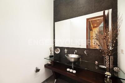Casa de 4 alcobas en venta en Loma De Las Brujas, Medellín, 900 m² · foto 5 de 19