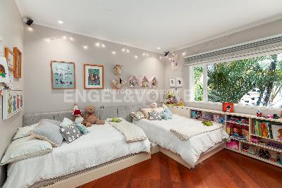 Casa de 3 alcobas en venta en El Tesoro, Medellín, 248 m² · foto 11 de 12